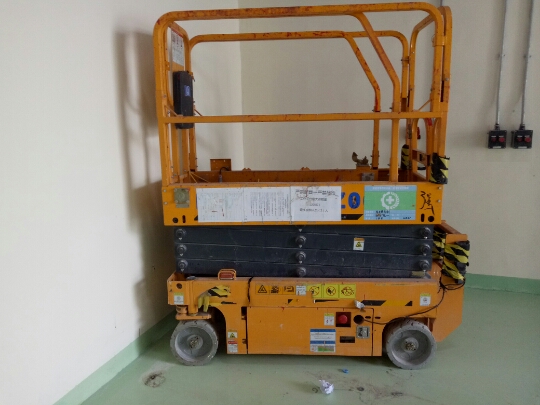 鑫坤宇客户张先生再次采购自行式升降机